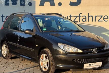 Peugeot 206 183.000 km 900 &euro; Bremerhaven 27576