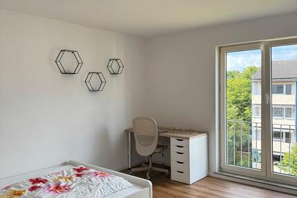 3er Mädchen WG Zimmer