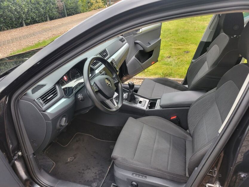 Skoda Superb 235.000 km 10.800 € Hagen im bremischen 27628