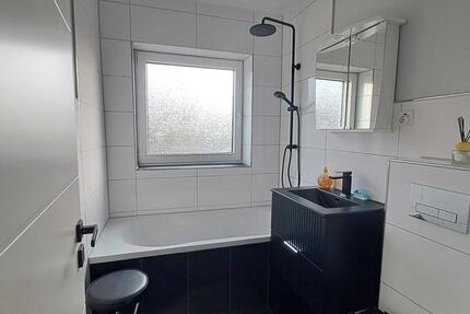 Wohnung Wilhelmshaven Aldenburg - 3 Zimmer, 65 m&sup2;, 450&euro; | Angebot:26357066