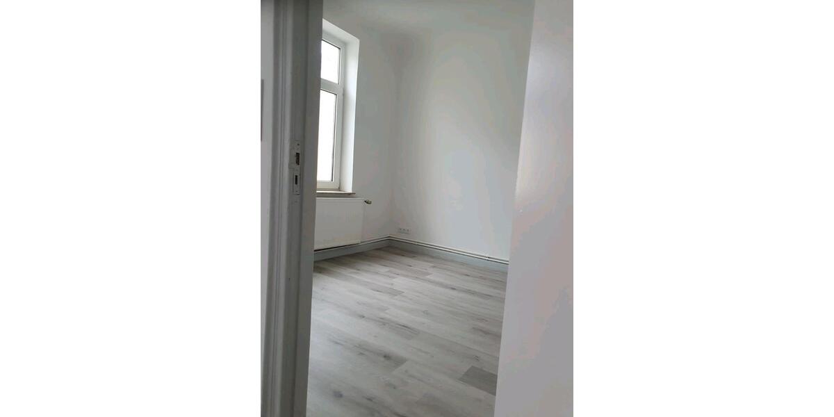 Etagenwohnung Bremerhaven - 3 Zimmer, 65 m&sup2;, 455&euro; | Angebot:25402553