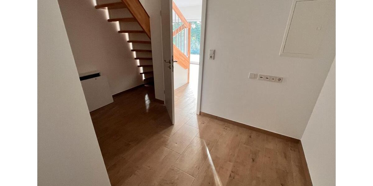 Etagenwohnung Loxstedt - 4 Zimmer, 118 m&sup2;, 1.295&euro; | Angebot:26350829
