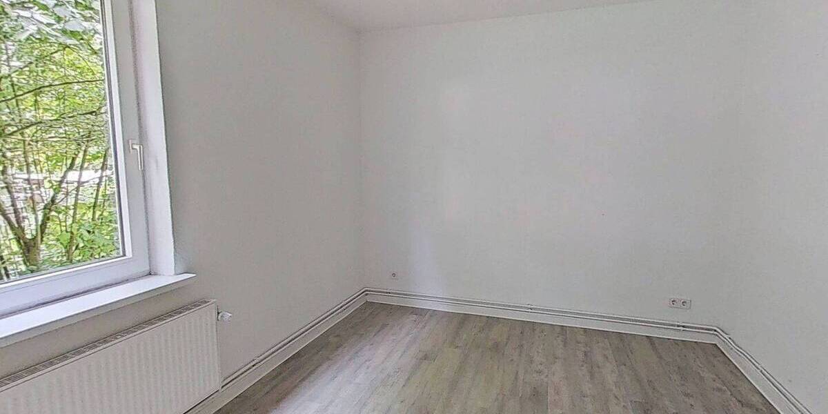 Etagenwohnung Nordenham Einswarden - 6 Zimmer, 105 m&sup2;, 739&euro; | Angebot:26891622