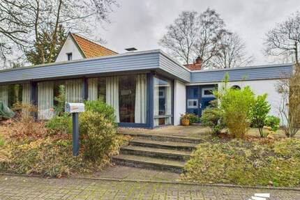 Haus Bremerhaven Lehe - 4 Zimmer, 185 m&sup2;, 320.000&euro; | Angebot:25699401