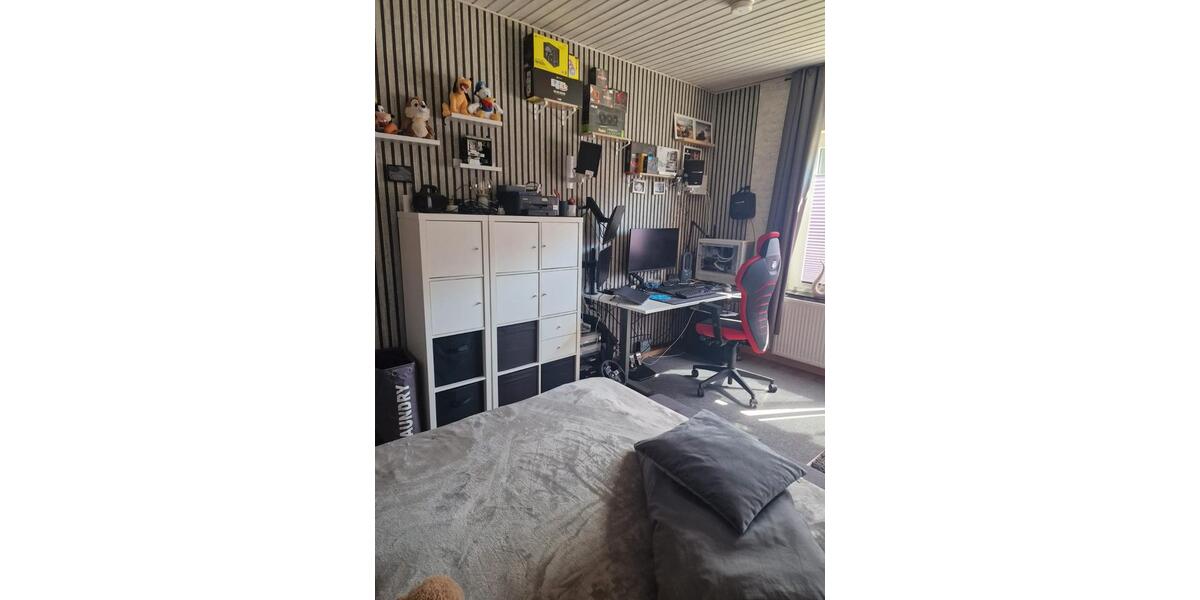Erdgeschoßwohnung Nordenham - 8 Zimmer, 155 m&sup2;, 1.315&euro; | Angebot:26669473