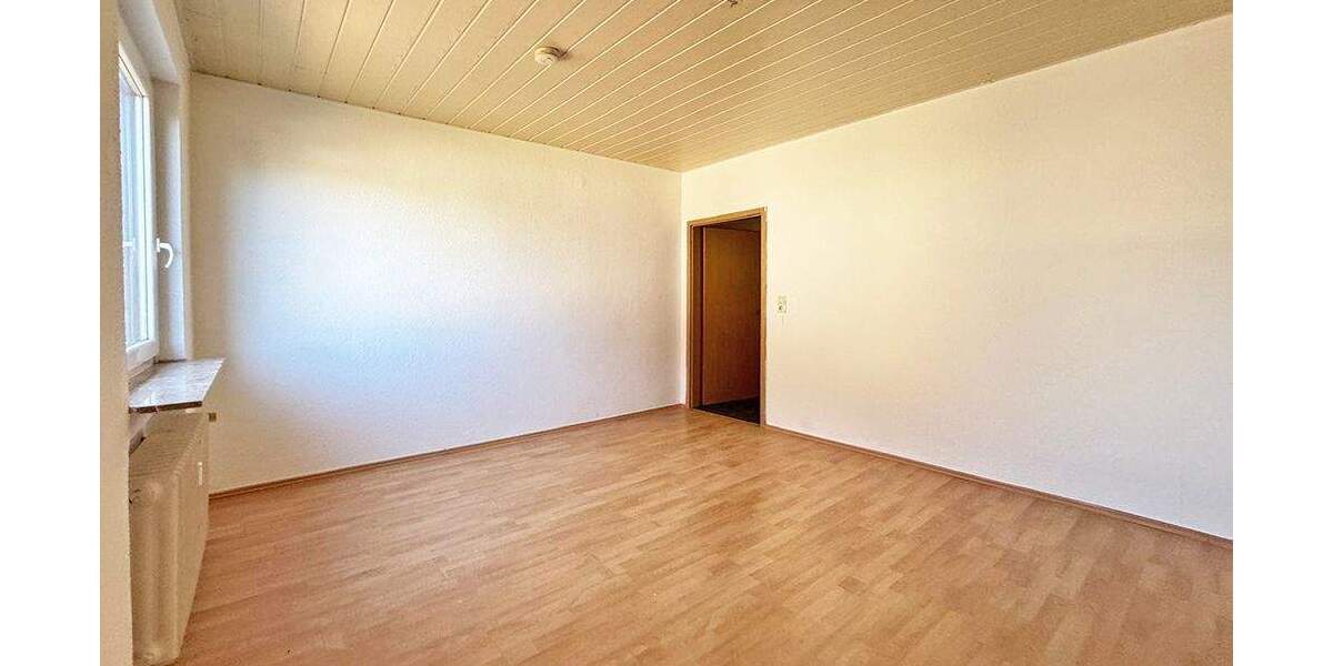 Etagenwohnung Bremerhaven Surheide - 2 Zimmer, 65 m&sup2;, 109.000&euro; | Angebot:24910828