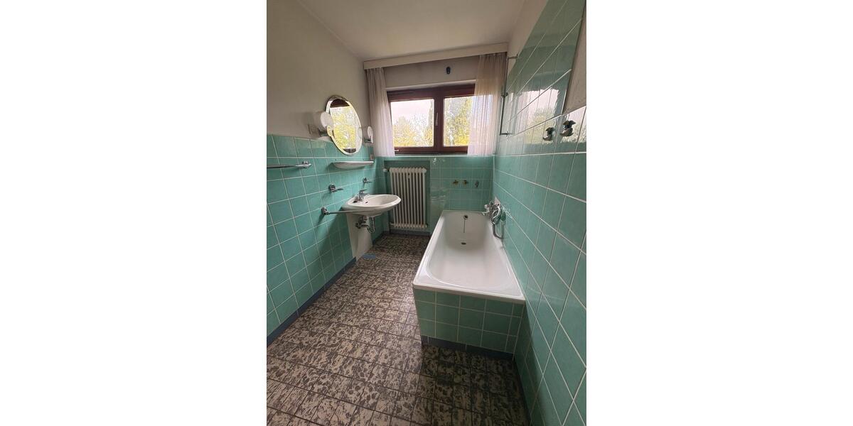 Mehrfamilienhaus, Wohnhaus Geestland Bad Bederkesa - 8 Zimmer, 140 m&sup2;, 310.000&euro; | Angebot:27230228