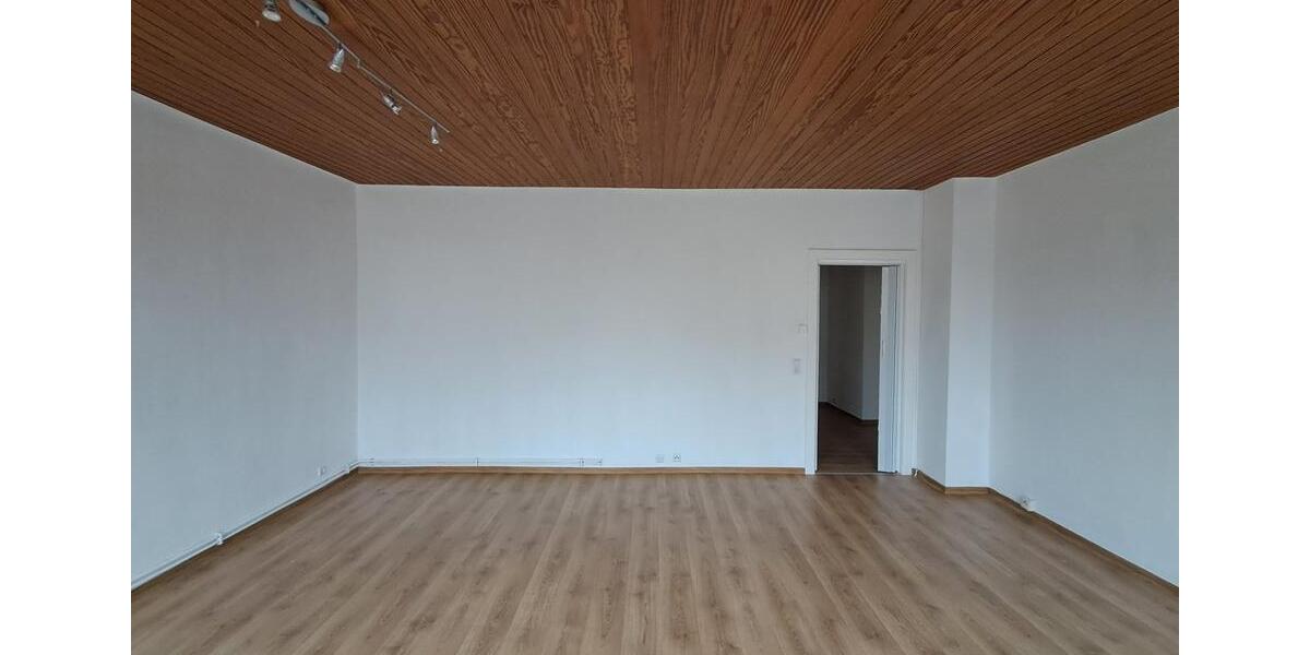 Etagenwohnung Bremerhaven Mitte - 2 Zimmer, 69 m&sup2;, 420&euro; | Angebot:24851558