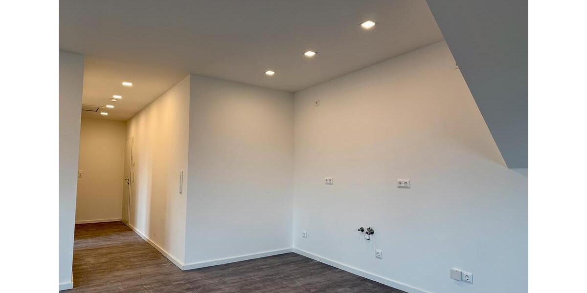 Dachgeschoßwohnung Loxstedt - 2.5 Zimmer, 94 m&sup2;, 1.025&euro; | Angebot:25434105