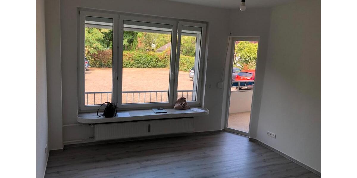 Hochparterre Bremerhaven Schiffdorferdamm - 3 Zimmer, 67 m&sup2;, 800&euro; | Angebot:26334862