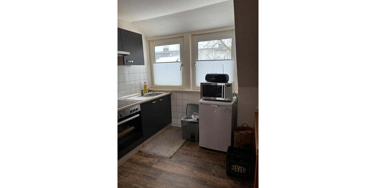 1 Zi-DG-Whg, Küche, Bad 1 zimmer