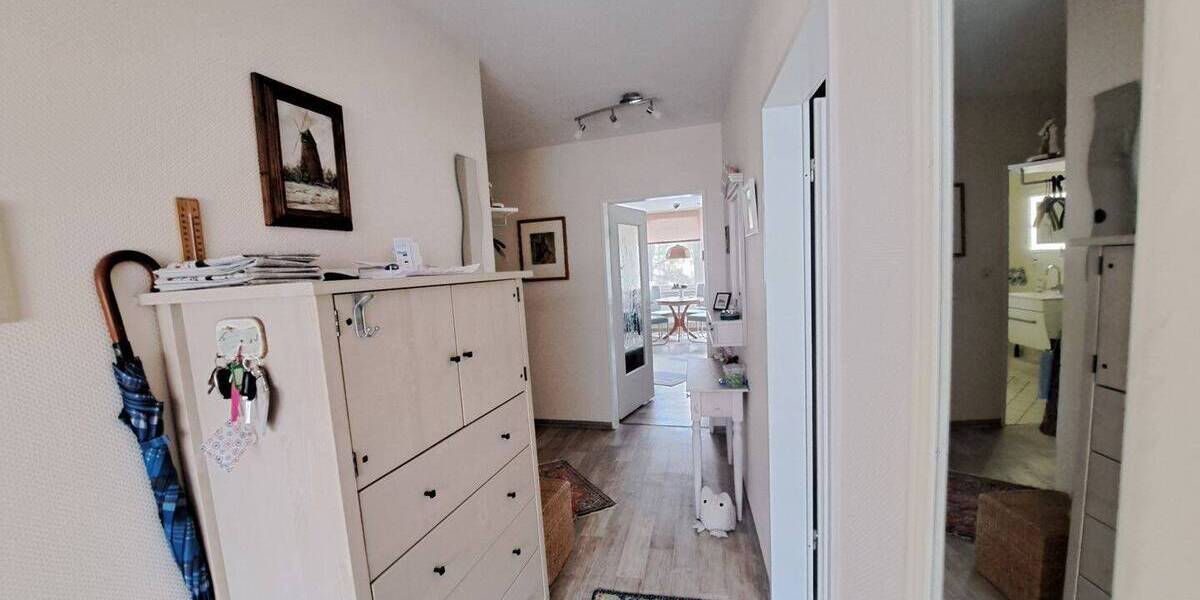 Etagenwohnung Bremerhaven Lehe - 2 Zimmer, 62 m&sup2;, 295&euro; | Angebot:26277798