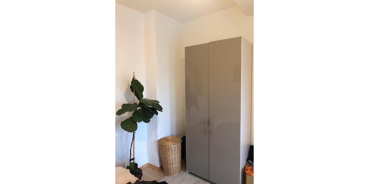 Dachgeschoßwohnung Bremerhaven Geestemünde - 3 Zimmer, 80 m&sup2;, 540&euro; | Angebot:24509847