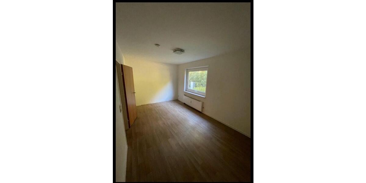 Erdgeschoßwohnung Bremerhaven Lehe - 3 Zimmer, 92 m&sup2;, 130.000&euro; | Angebot:26104409