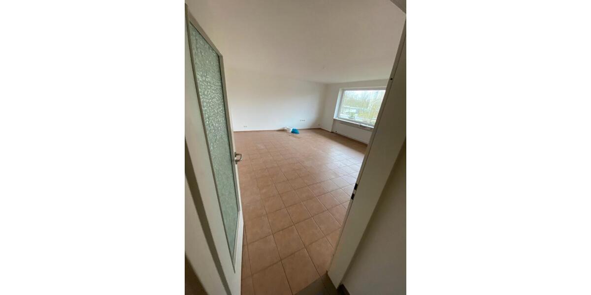 Etagenwohnung Bremerhaven Lehe - 4 Zimmer, 105 m&sup2;, 810&euro; | Angebot:26620123