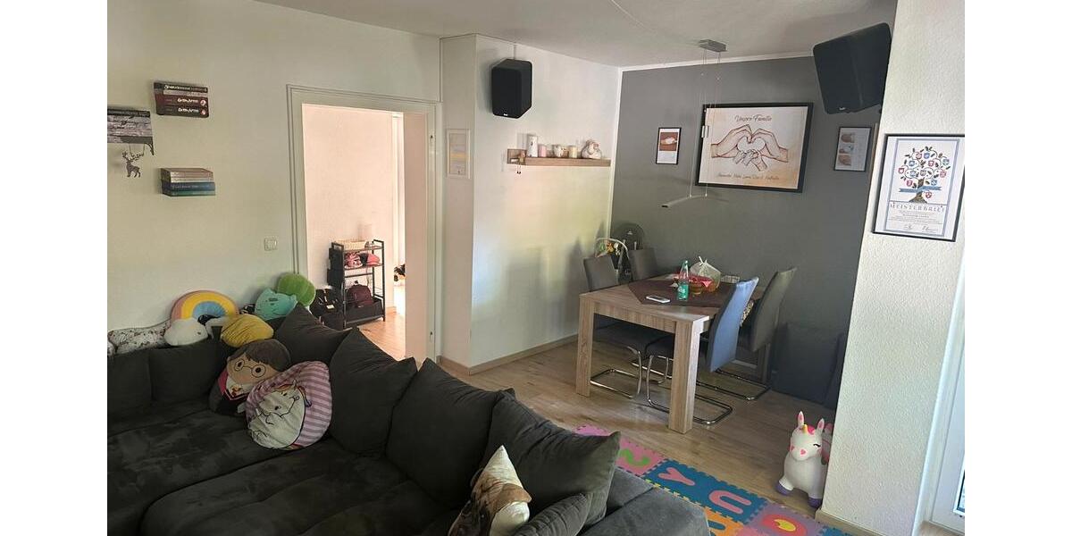 Etagenwohnung Wilhelmshaven Heppens - 5 Zimmer, 93 m&sup2;, 629&euro; | Angebot:26536420