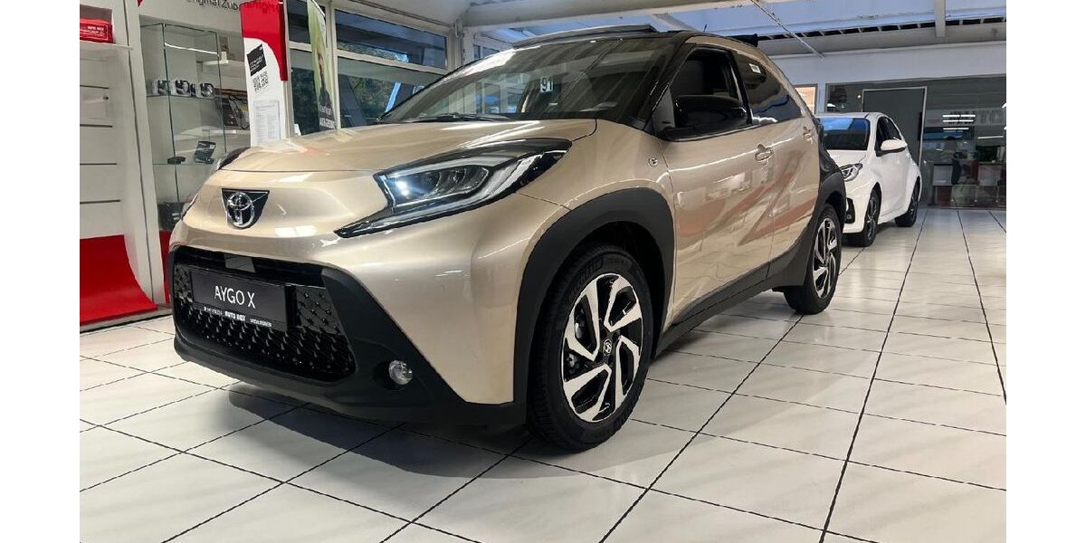 Toyota Aygo (X) 2.500 km 21.290 € Bremerhaven 27580