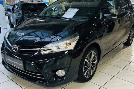 Toyota Verso 123.000 km 12.950 € Bremerhaven 27580