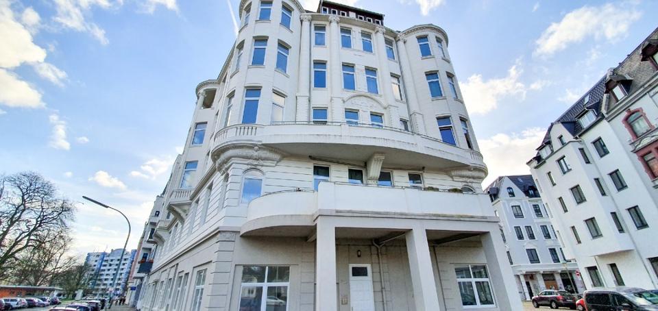 Alpers Immobilien: Traumhafte 5 Zimmer Wohnung mit 2 Bädern, Balkon 5 zimmer