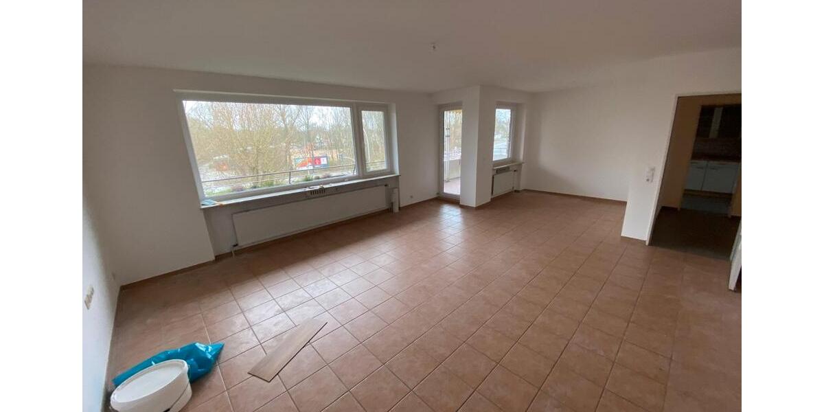 Etagenwohnung Bremerhaven Lehe - 4 Zimmer, 105 m&sup2;, 810&euro; | Angebot:26620123