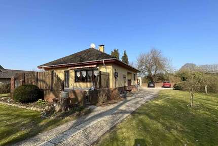 Haus Geestland Bad Bederkesa - 4 Zimmer, 250 m&sup2;, 229.000&euro; | Angebot:25977571