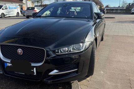 Jaguar XE 224.000 km 11.999 &euro; Bremerhaven 27574