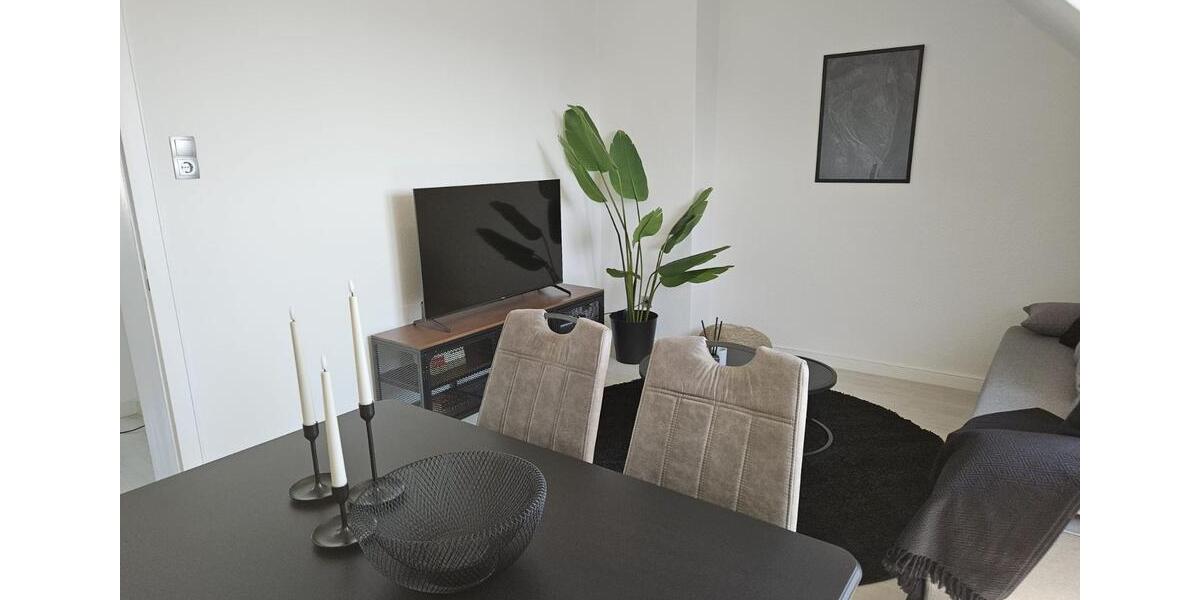 Dachgeschoßwohnung Bremerhaven Geestemünde - 3 Zimmer, 55 m&sup2;, 720&euro; | Angebot:24629262