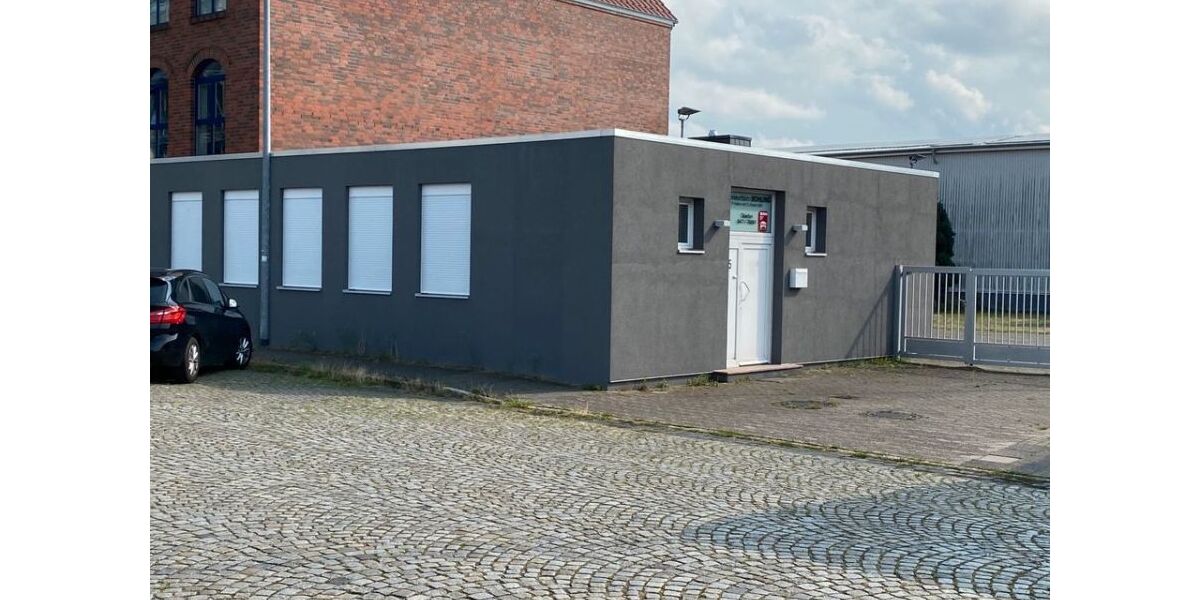 Provisionsfrei* Gewerbehof - 2 Bürogebäude, 240 m² Lager & 13 Garagen direkt am Wasser - Gewerbeobjekt Bremerhaven Fischereihafen (Stadtteil) | Angebot:24480932
