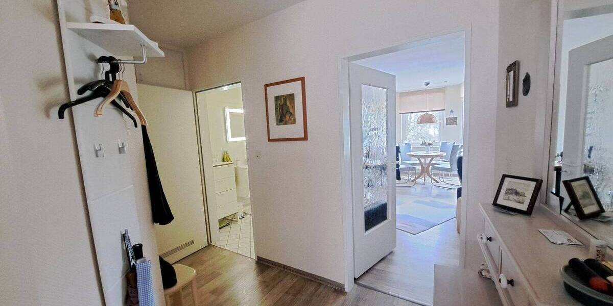 Etagenwohnung Bremerhaven Lehe - 2 Zimmer, 62 m&sup2;, 295&euro; | Angebot:26277798