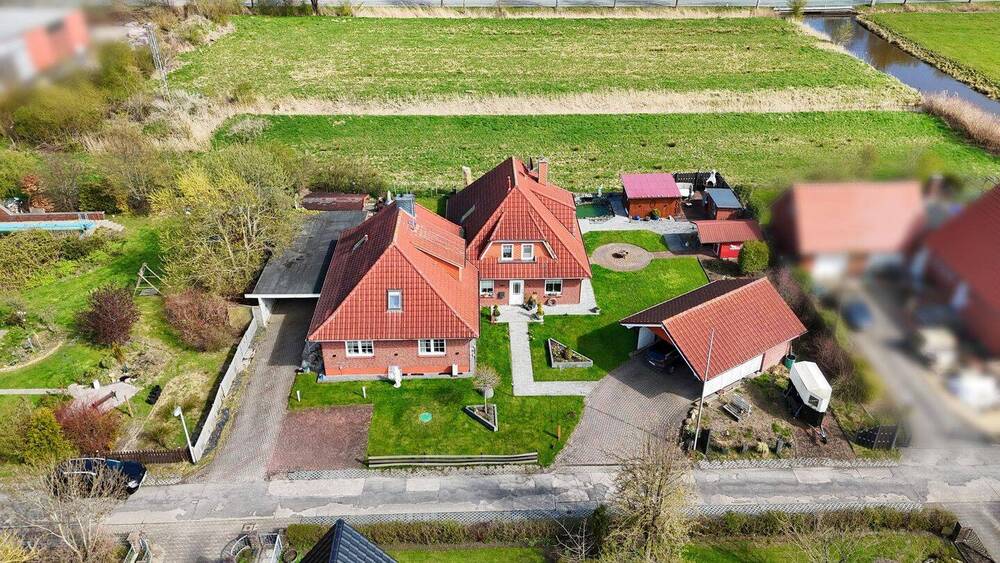 Mehrfamilienhaus, Wohnhaus Loxstedt Büttel - 5 Zimmer, 150 m&sup2;, 175.000&euro; | Angebot:26346013