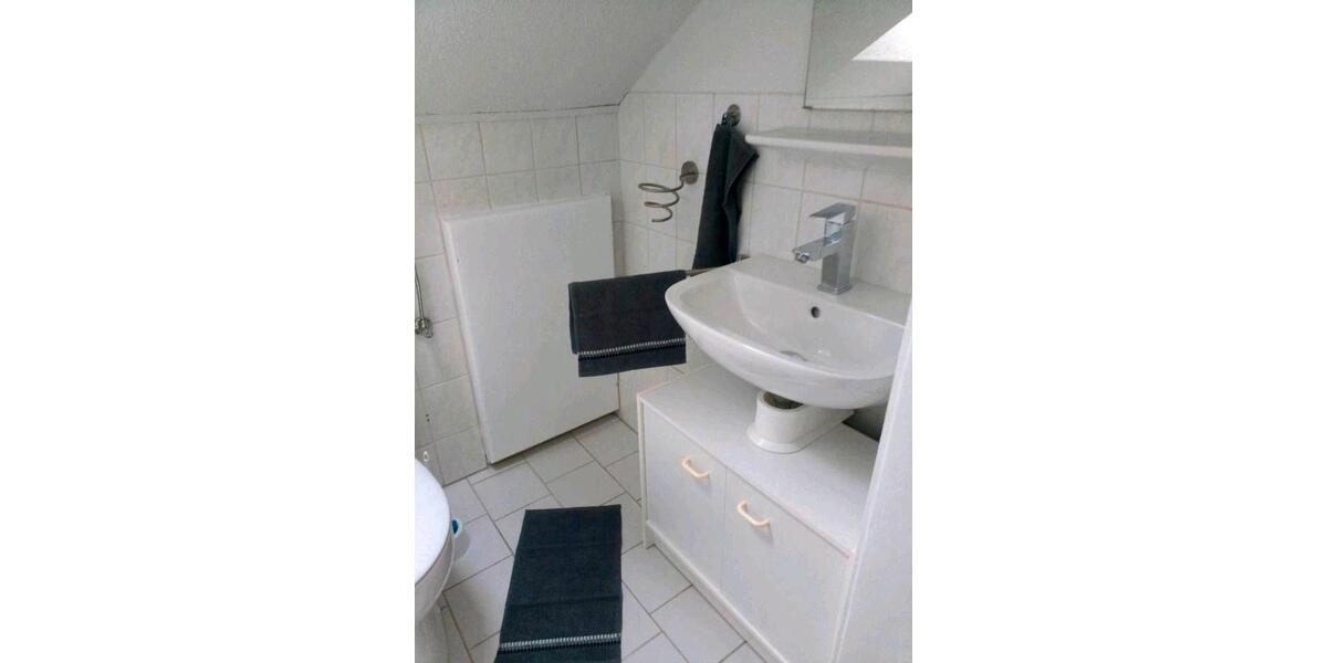 Dachgeschoßwohnung Wilhelmshaven Heppens - 3 Zimmer, 44 m&sup2;, 360&euro; | Angebot:26294967