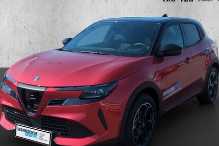 Alfa Romeo Junior 4.444 km 33.950 € Wilhelmshaven 26389