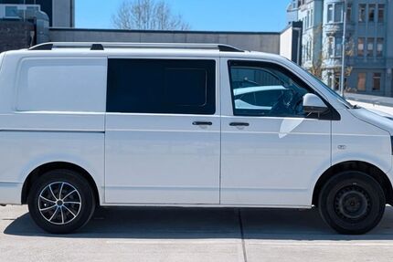 VW T5 Transporter 209.000 km 12.000 &euro; Bremerhaven 27570