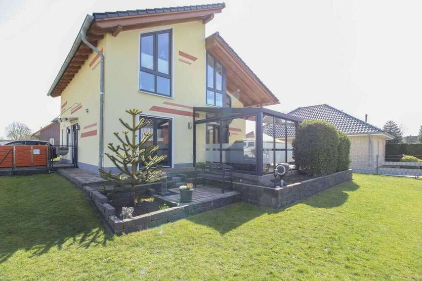 Haus zum Kaufen in Bremerhaven 379.990 € 145 m²