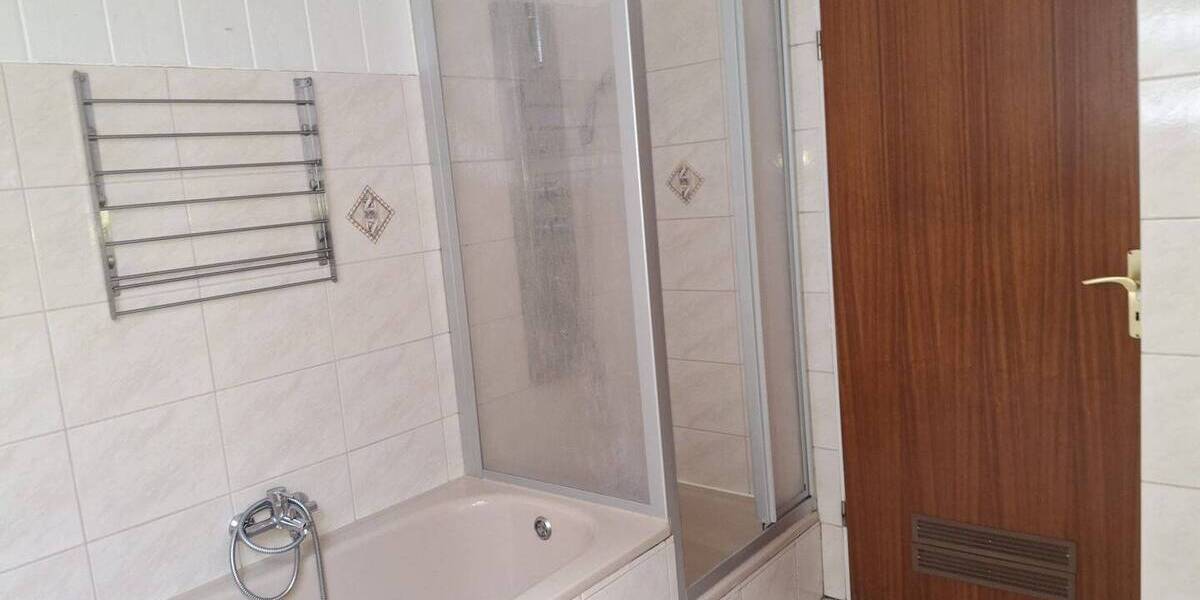 Mehrfamilienhaus, Wohnhaus Bremerhaven Lehe - 7 Zimmer, 240 m&sup2;, 290.000&euro; | Angebot:26796358