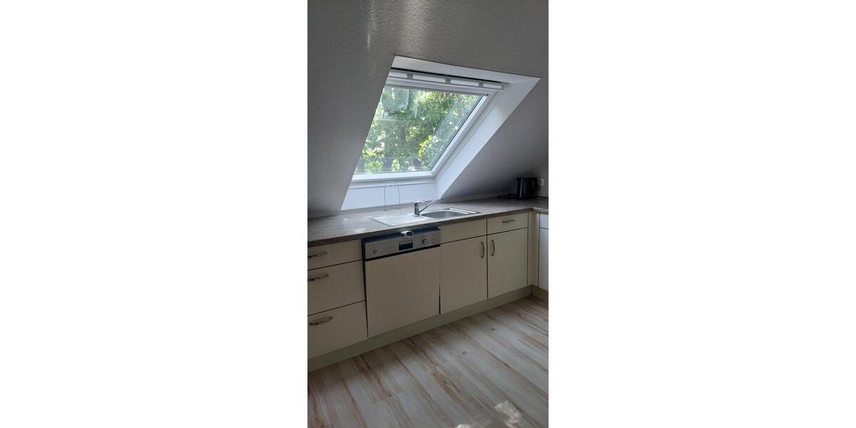 Dachgeschoßwohnung Wilhelmshaven Heppens - 2 Zimmer, 50 m&sup2;, 595&euro; | Angebot:26087042