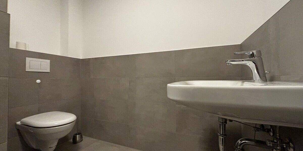 Etagenwohnung Bremerhaven Lehe - 2 Zimmer, 69 m&sup2;, 830&euro; | Angebot:25676341