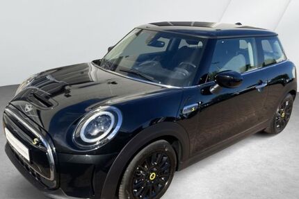 Mini Cooper SE 28.565 km 19.440 &euro; Bremerhaven 27580