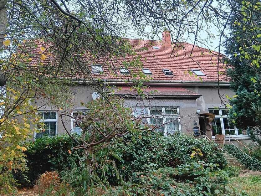 Haus zum Kaufen in Butjadingen 183.000 € 184 m²