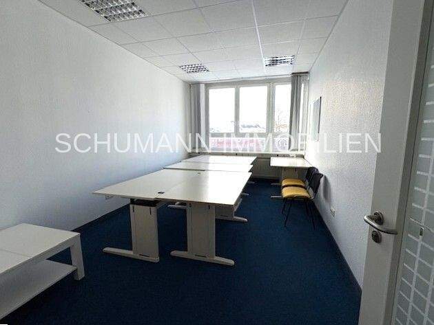 Gewerbeobjekt Wilhelmshaven Heppens - 4 Zimmer, 180 m&sup2;, 1.260&euro; | Angebot:26143268
