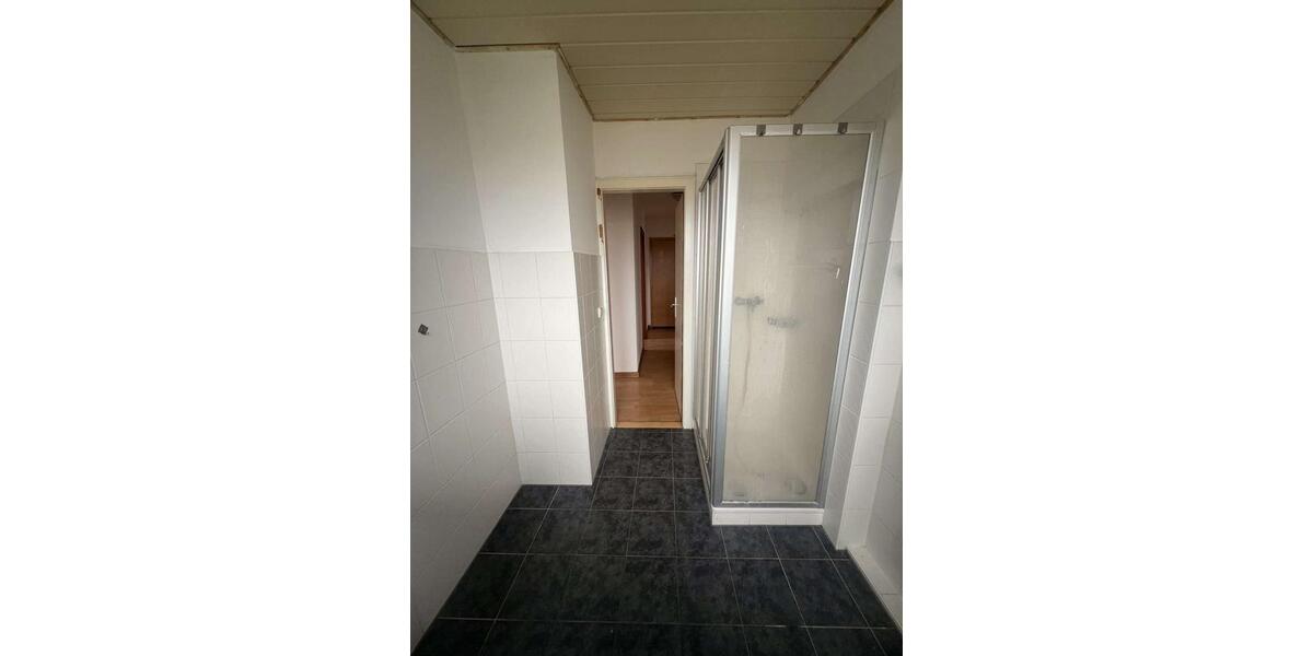 Etagenwohnung Nordenham - 3 Zimmer, 69 m&sup2;, 450&euro; | Angebot:26251140