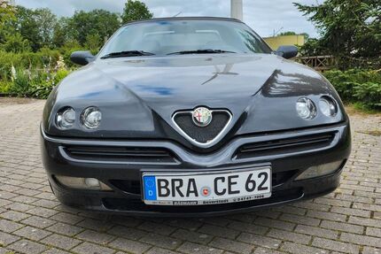 Alfa Romeo Spider 200.000 km 2.950 &euro; Stadland 26935