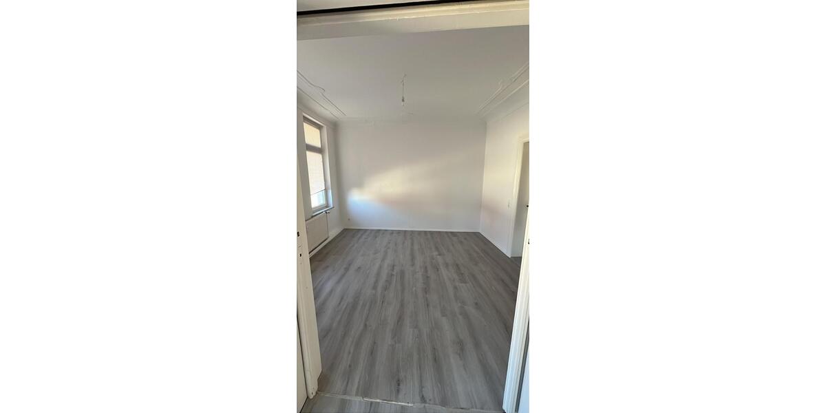 Etagenwohnung Bremerhaven Wulsdorf - 4 Zimmer, 90 m&sup2;, 720&euro; | Angebot:25962778