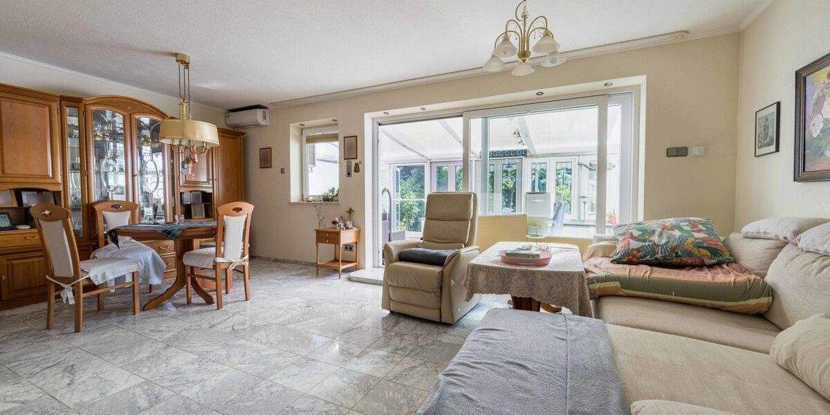 Reihenmittelhaus Bremerhaven Geestemünde - 5 Zimmer, 119 m&sup2;, 229.000&euro; | Angebot:25737095