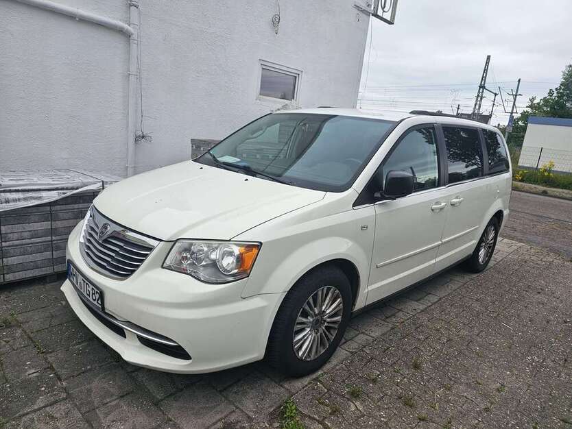 Lancia Voyager 305.000 km 4.999 € Wilhelmshaven 26382