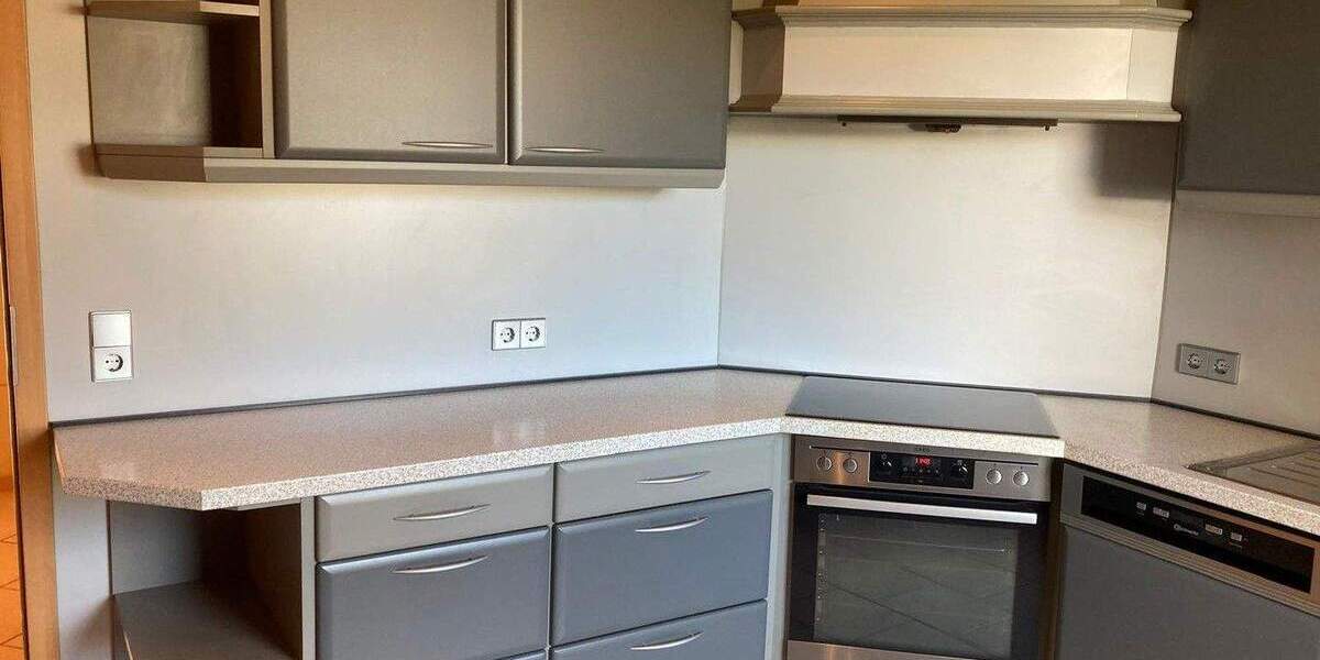 ruhig gelegener Bungalow mit Vollkeller, großer Garage und Gartenhaus 3 zimmer