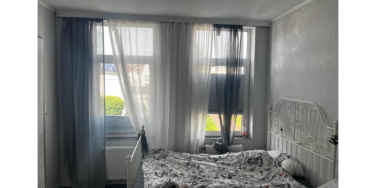 Doppelhaushälfte Brake (Unterweser) - 4 Zimmer, 160 m&sup2;, 145.000&euro; | Angebot:25841872