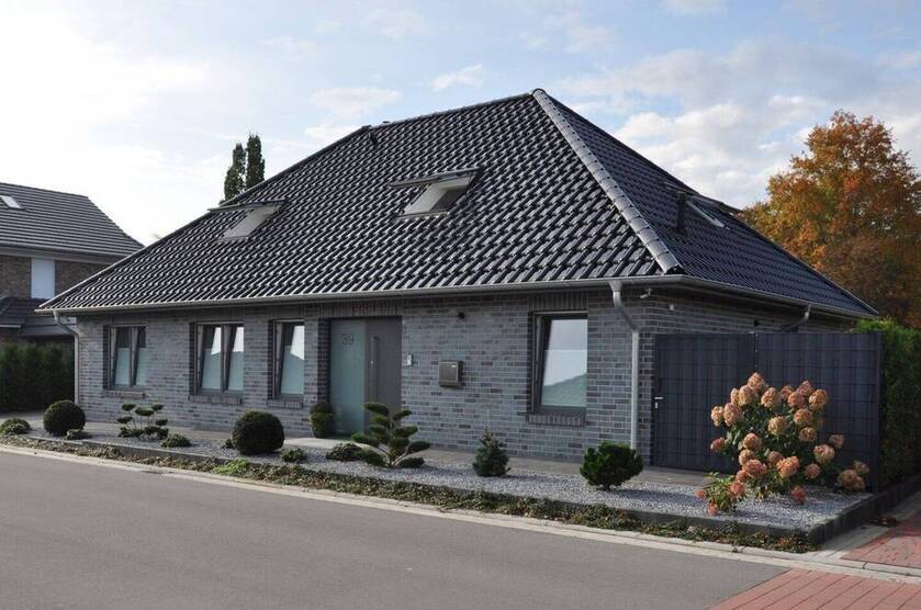 Neubau-Bungalow in Schweiburg - Ruhiges Wohnen auf einer Ebene in Küstennähe!