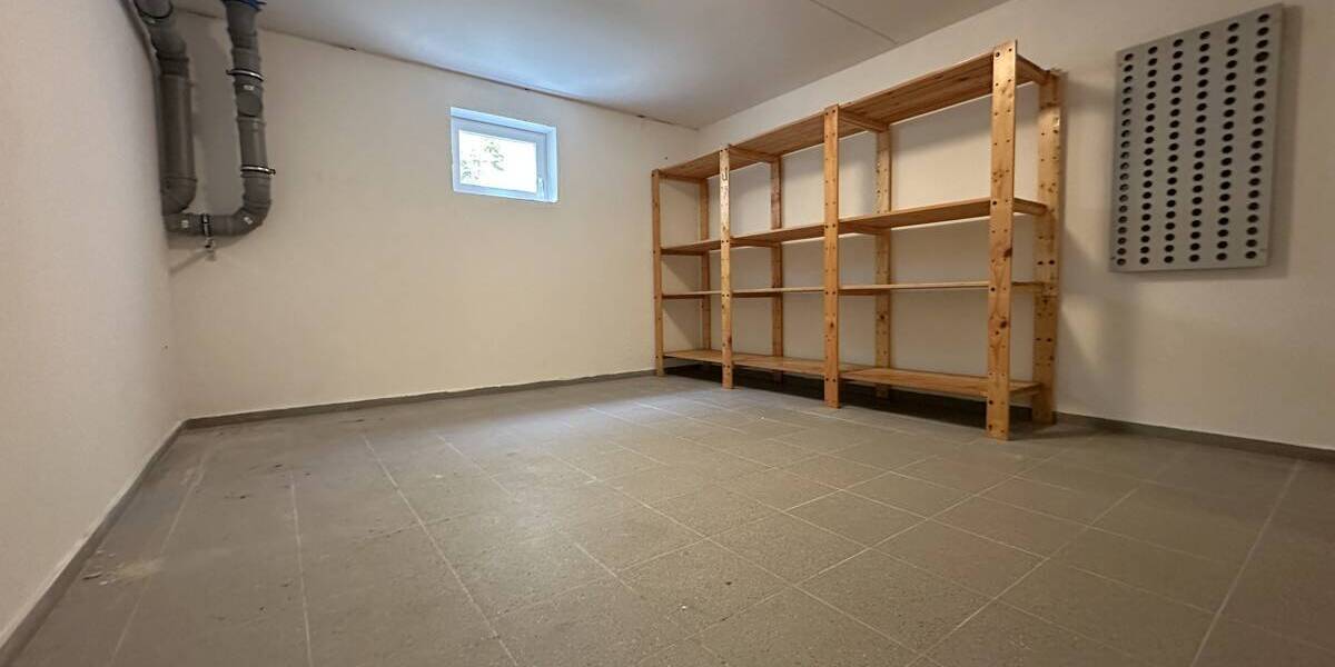 Etagenwohnung Bremerhaven Geestemünde - 3 Zimmer, 99 m&sup2;, 1.250&euro; | Angebot:21362643