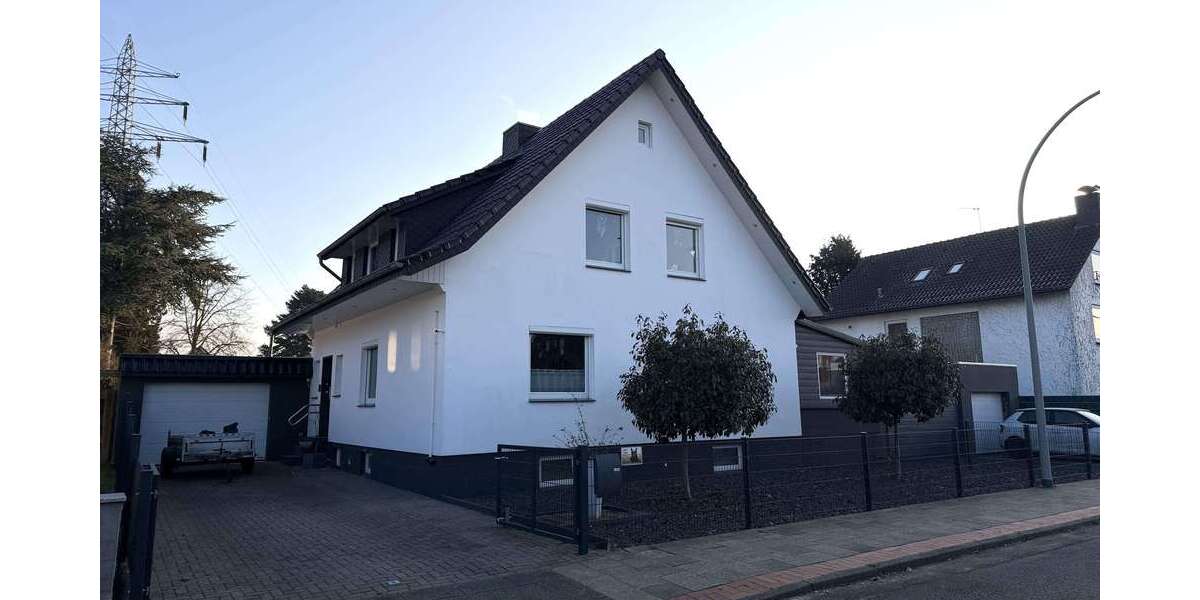 Einfamilienhaus Bremerhaven Schiffdorferdamm - 6 Zimmer, 155 m&sup2;, 365.000&euro; | Angebot:25201915